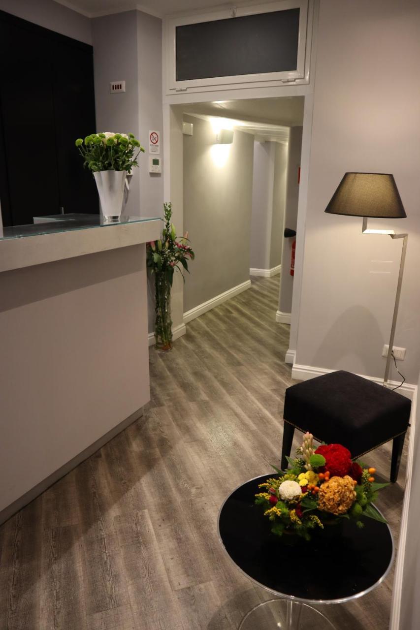 Millina Suites In Navona Roma Exterior foto
